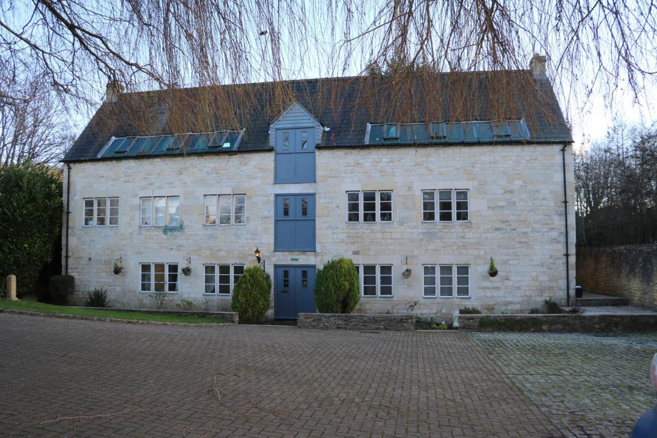 Flat 1 - The Old Mill - Bowbridge Lock - Stroud Apartamento Stroud  Exterior foto