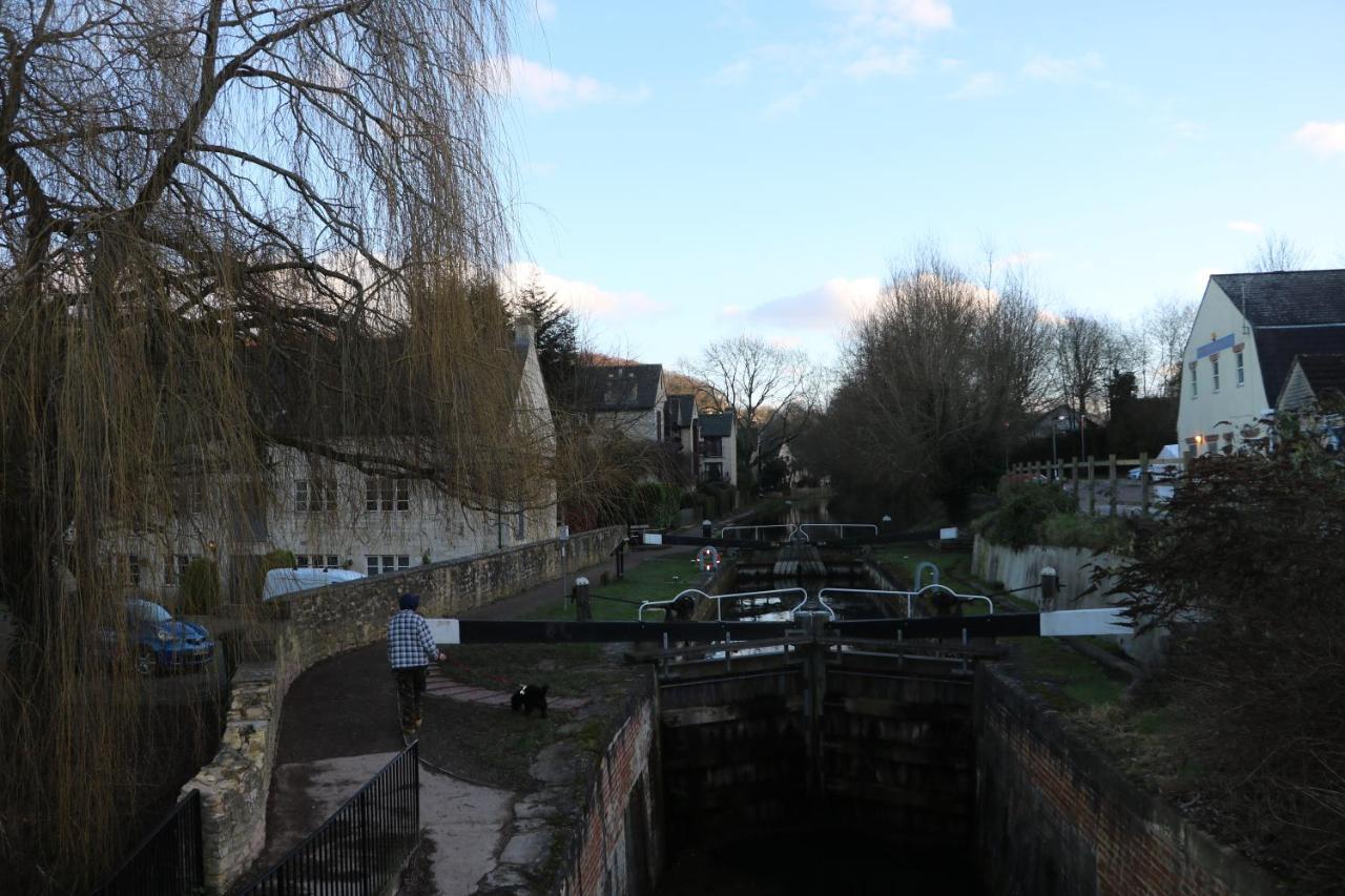 Flat 1 - The Old Mill - Bowbridge Lock - Stroud Apartamento Stroud  Exterior foto